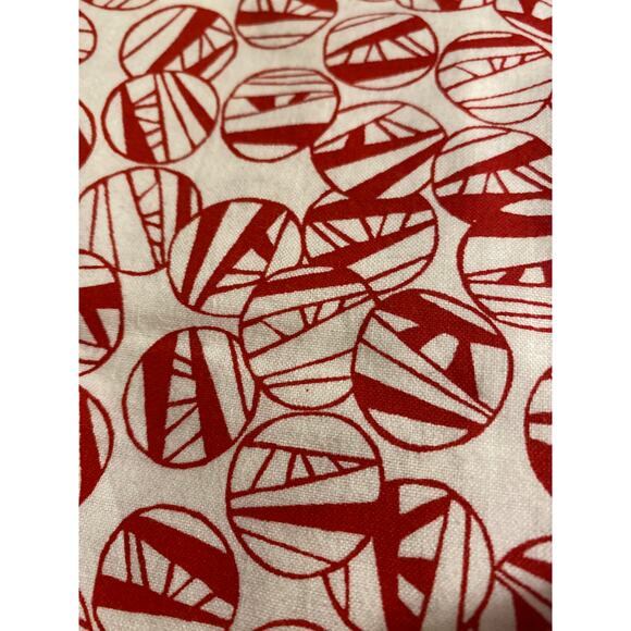 Quilt Fabric Lot Reds at least 4 yards - Picture 2 of 9